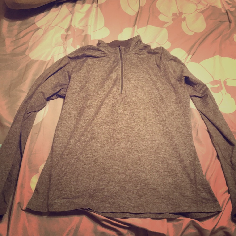 Nike dri fit pullover